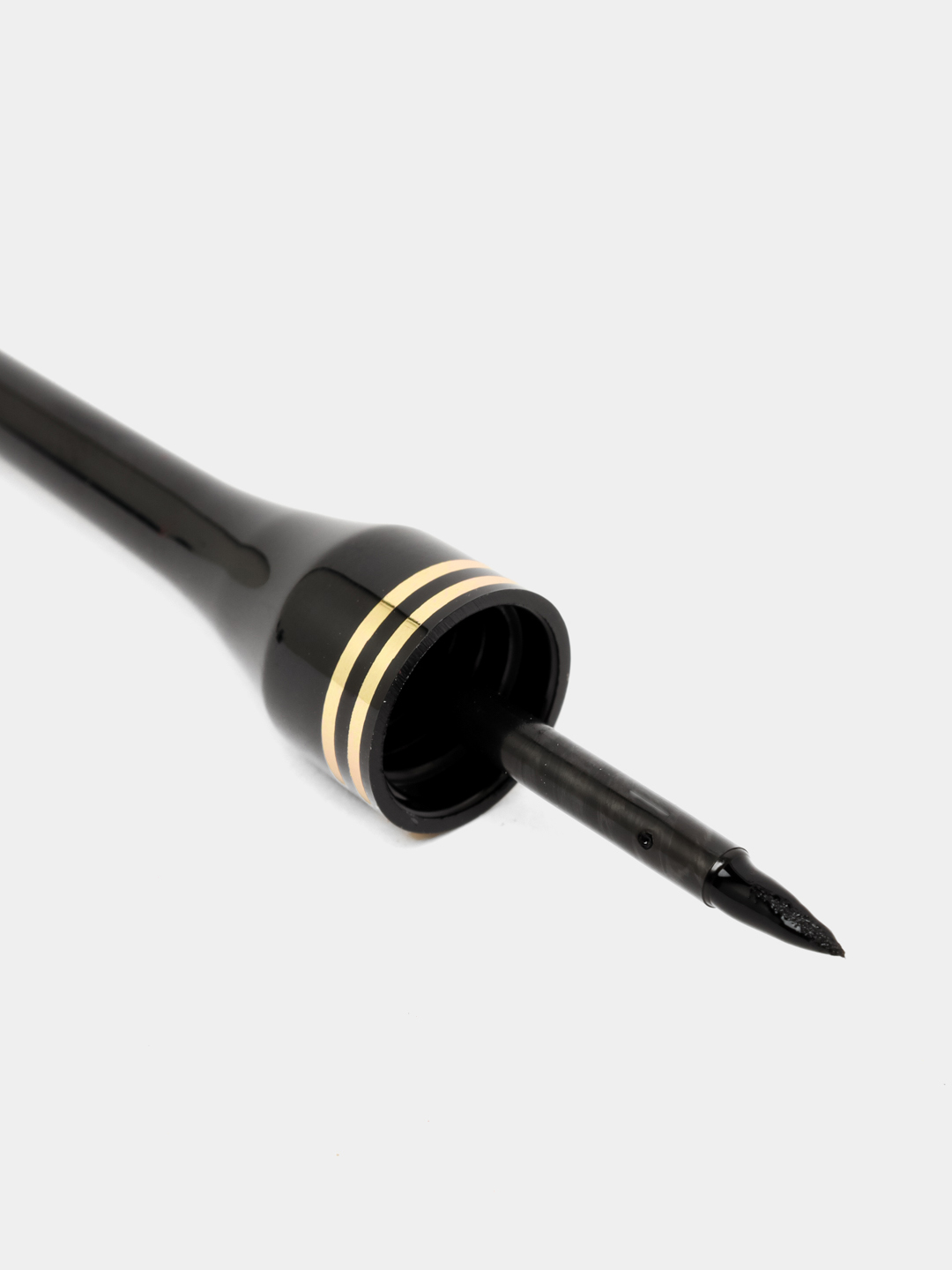 Подводка для глаз Professional Eyeliner 5,5 мл, черная