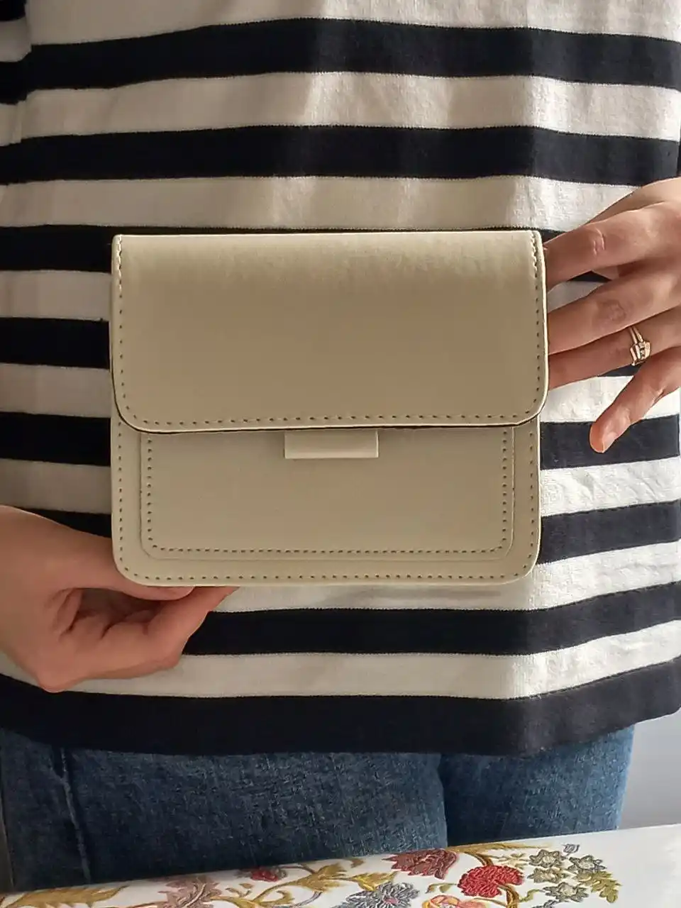 Ayollar yelkama sumkasi Liberty, eko-charm