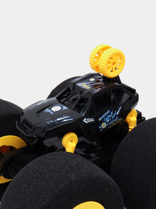 Radio boshqruv Stunt Truck 039