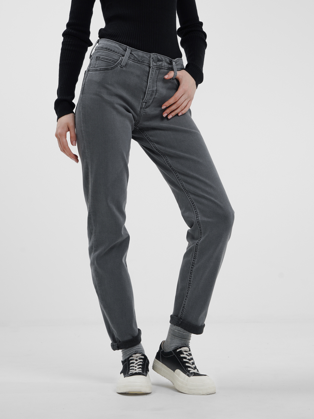 Jinsiy ginekolog bemorni sikadi