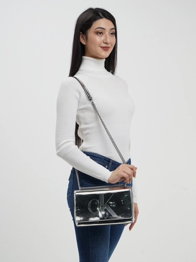 Женская сумка Calvin Klein K60K608842 01P