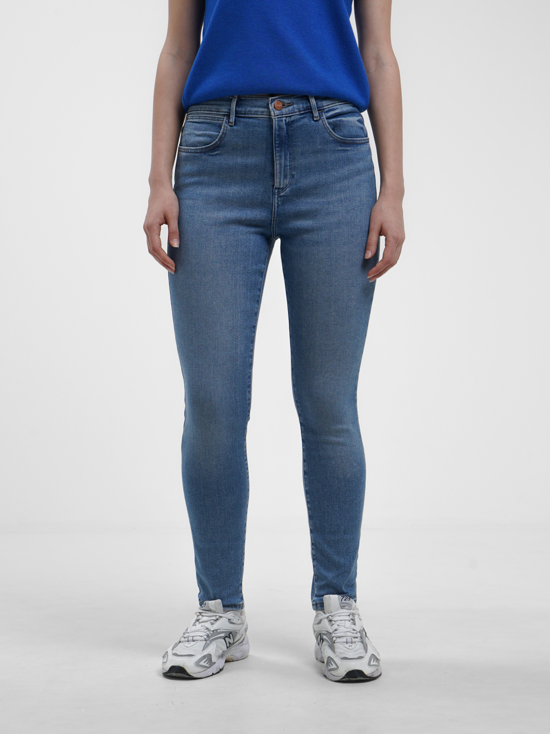 Джинсы женские Wrangler WRB45 - 