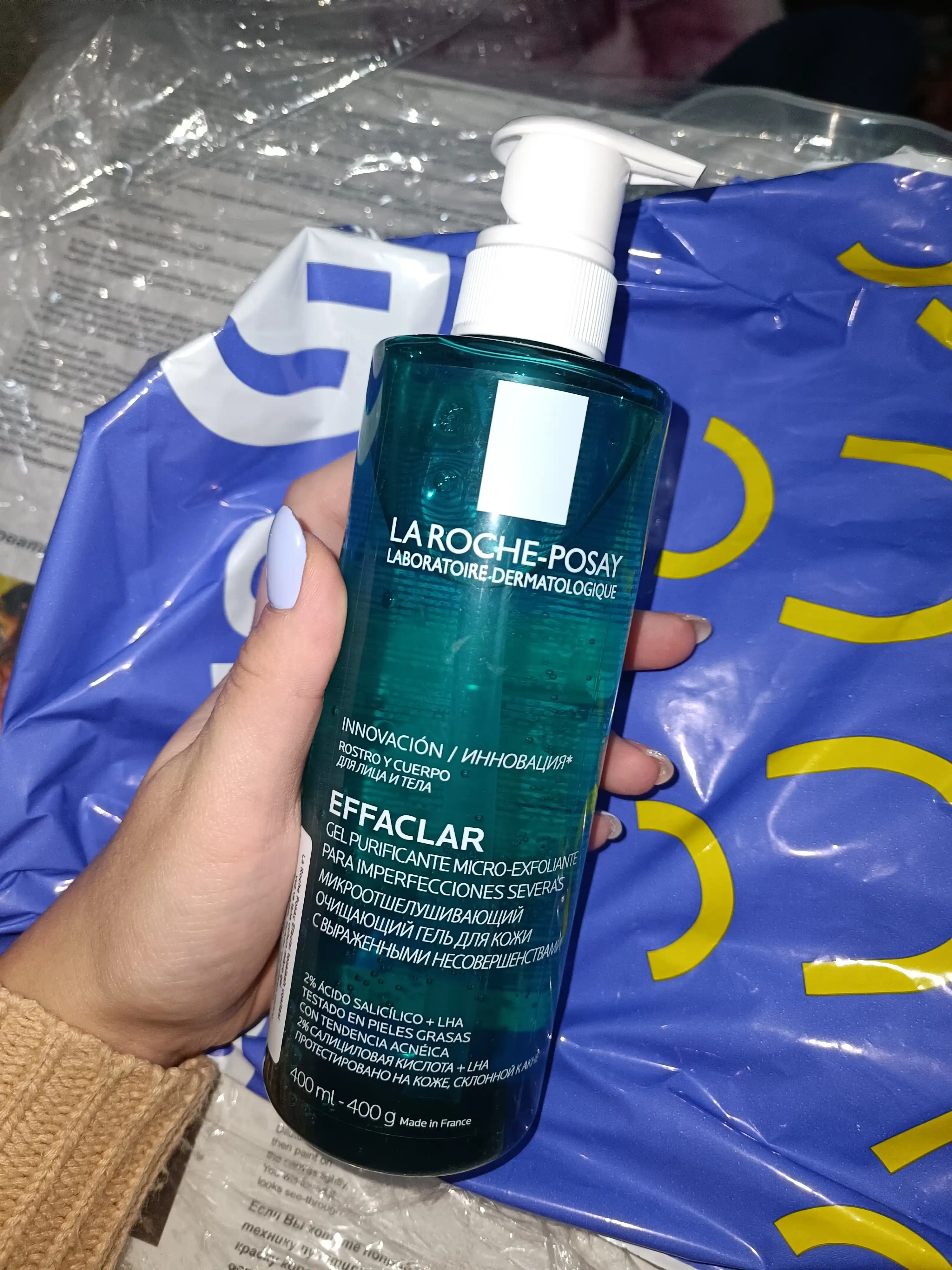LA ROCHE-POSAY EFFACLAR Очищающий микроотшелушивающий гель, 400 мл