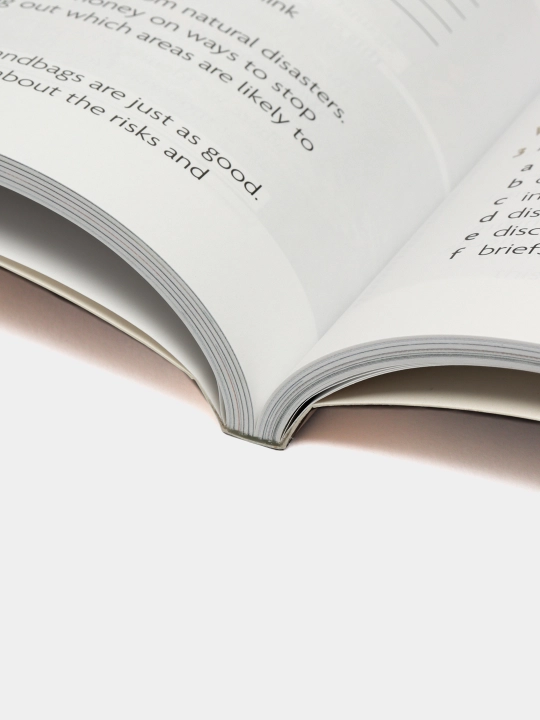 Unlock Level 4 Reading and Writing Skills Students Book and Online Workbook, Chris Sowton