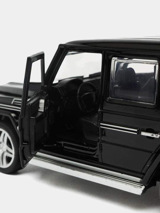 Metall mashina Mercedes-Benz G65 1:32
