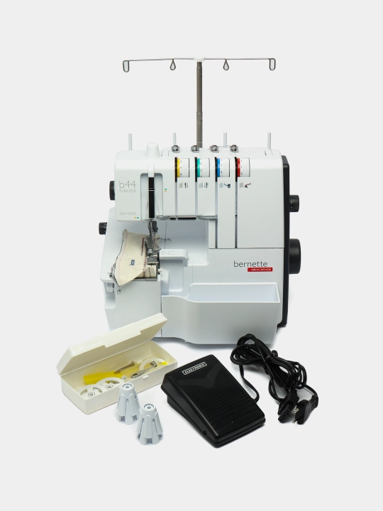 Оверлок Bernette Funlock b44