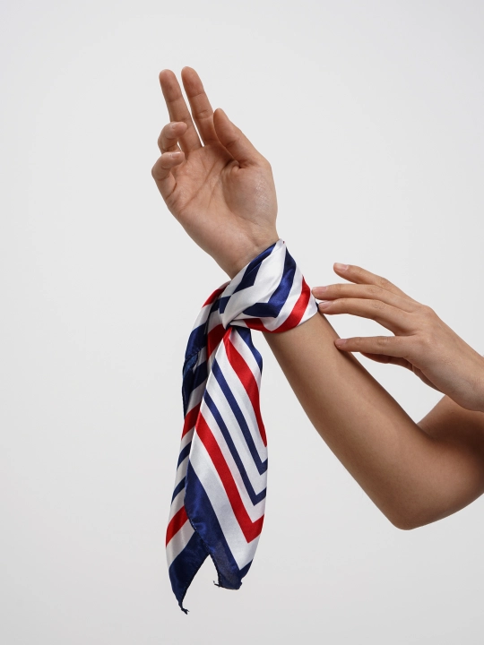 Ayollar ro'molchasi bosh yoki bo'yin uchun, kvadrat bosma bandana, atlas palantin