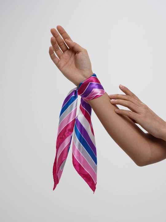 Ayollar ro'molchasi bosh yoki bo'yin uchun, kvadrat bosma bandana, atlas palantin