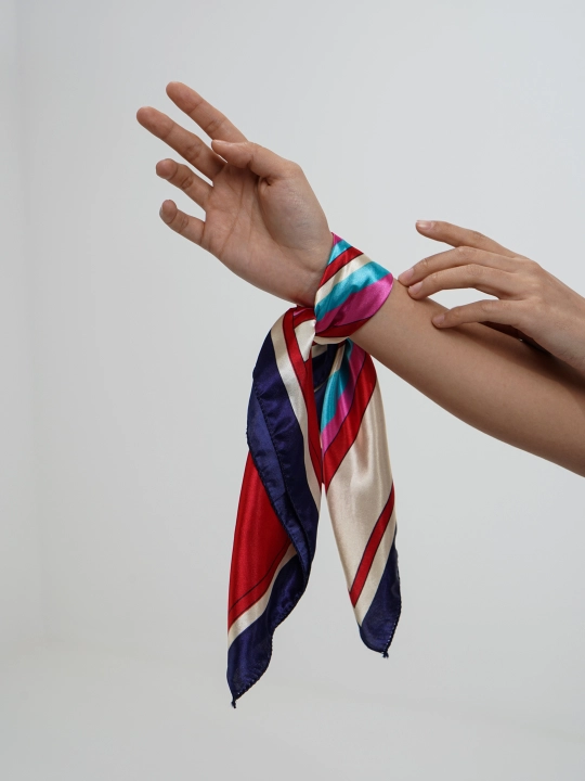 Ayollar ro'molchasi bosh yoki bo'yin uchun, kvadrat bosma bandana, atlas palantin