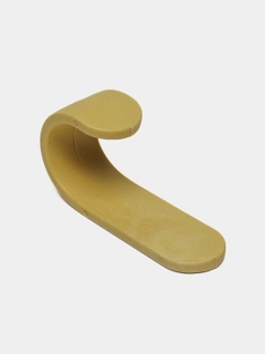 Желтый
