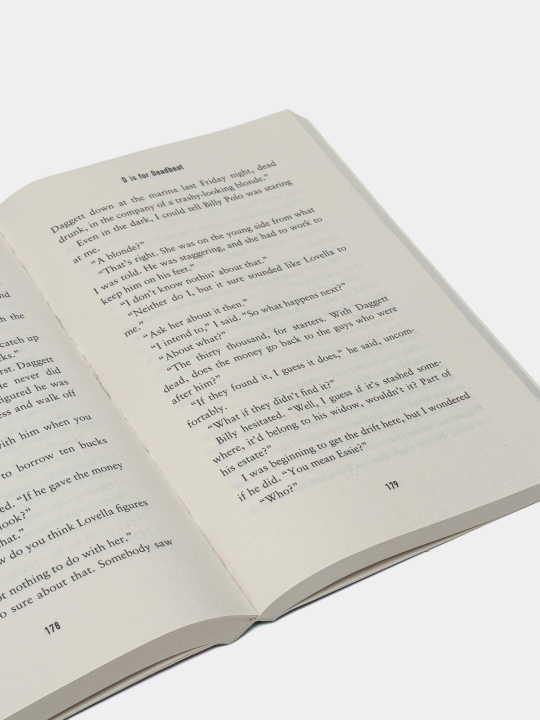 D Is For Deadbeat, Sue Grafton