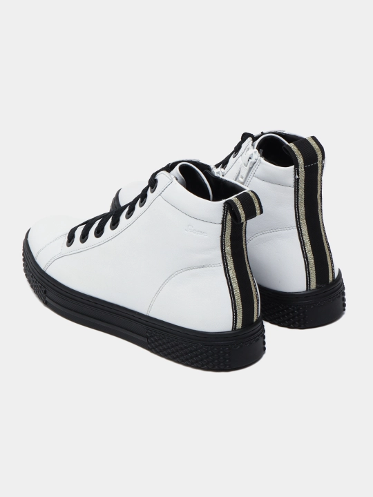 Ayollar sport etiklari Sioux