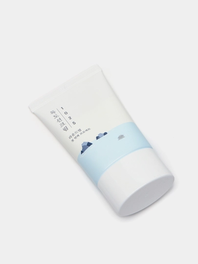 Легкий СПФ для проблемной и чувствительной кожи Round Lab 1025 Dokdo Sun Cream, 50 мл