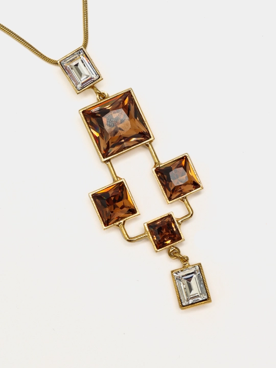 Pyramid marjonlari, Gold rang, zanjirda, Swarovski kristallari bilan - 