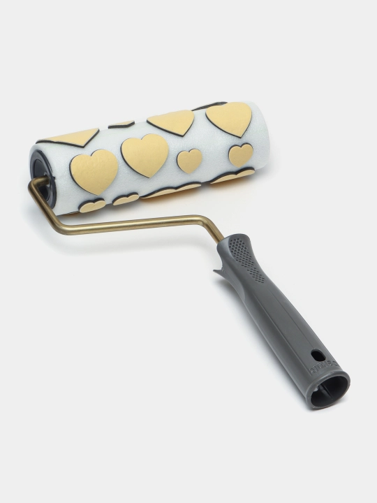 Валик с узором в форме сердечек, 20 см