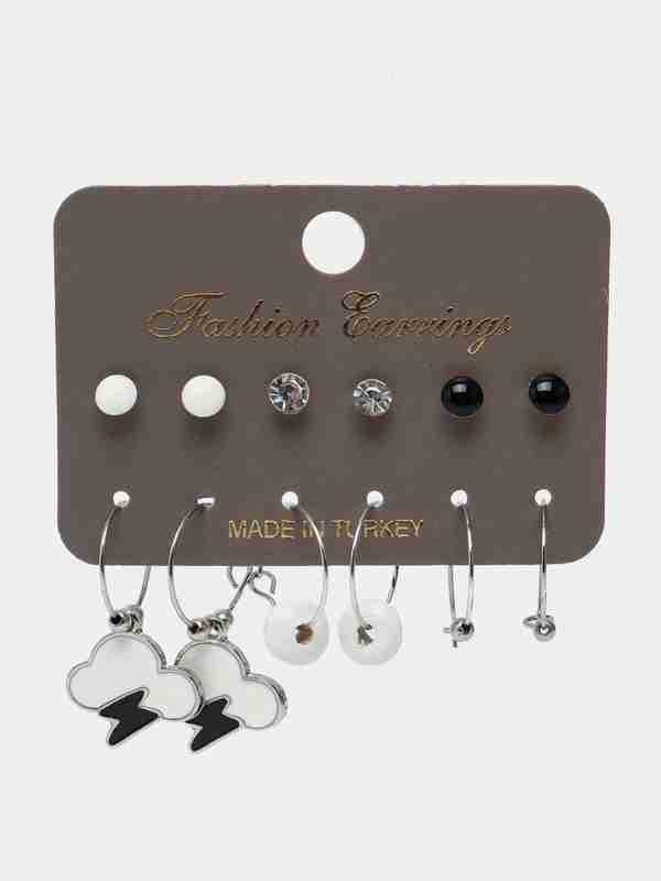 VKontakte-da ormonda otish Qizlar etaklari ostiga külot kiymaydi.