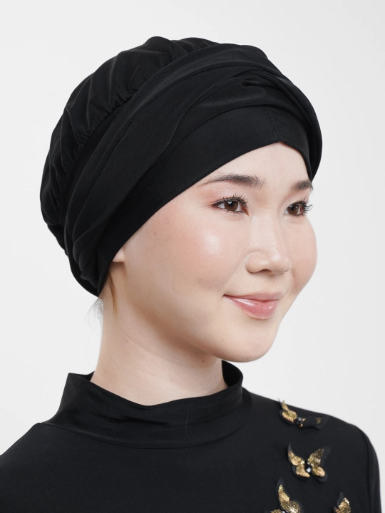 Ayollar suzish kiyimi, yopiq uslubda