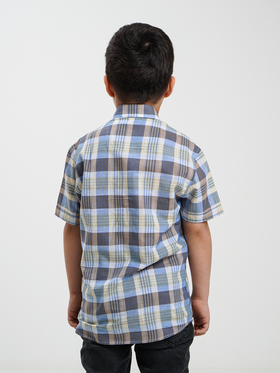 Onamning yubka ostida porno