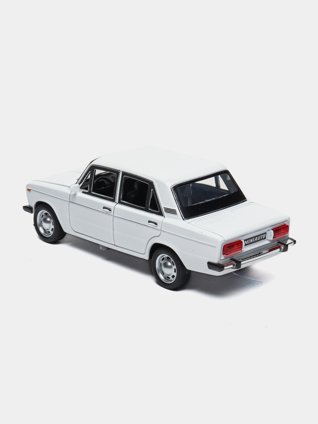 Модель автомобиля Lada 1:24 классическая коллекция автомобилей купить по  низким ценам в интернет-магазине Uzum (352288)