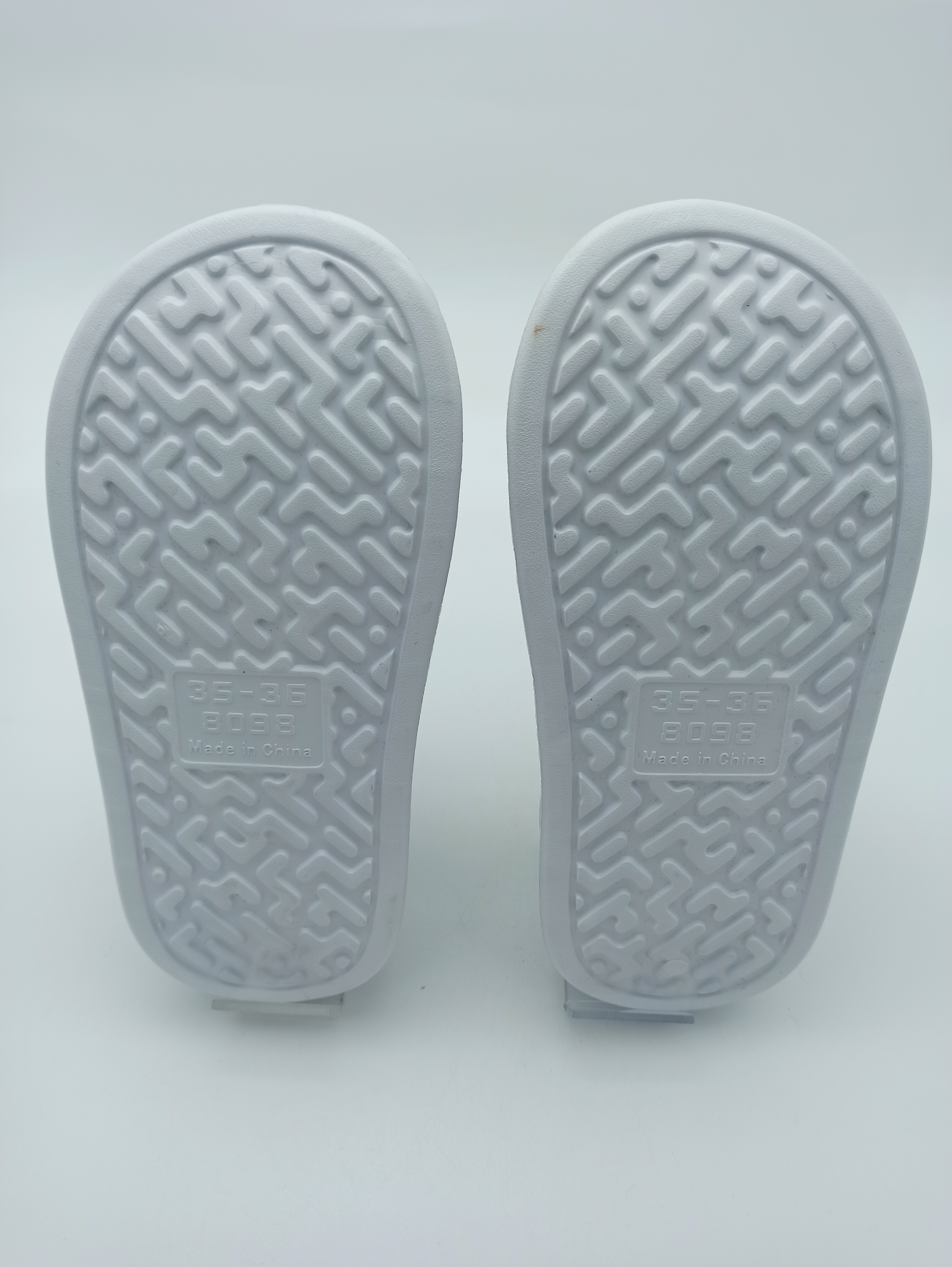 Sa v22896 t uk 9 f43- pyc 42. Сланцы arena watergrip w 000413. Сандали на подошве. Подошва для шлепанцев. Шлепки на мягкой подошве.