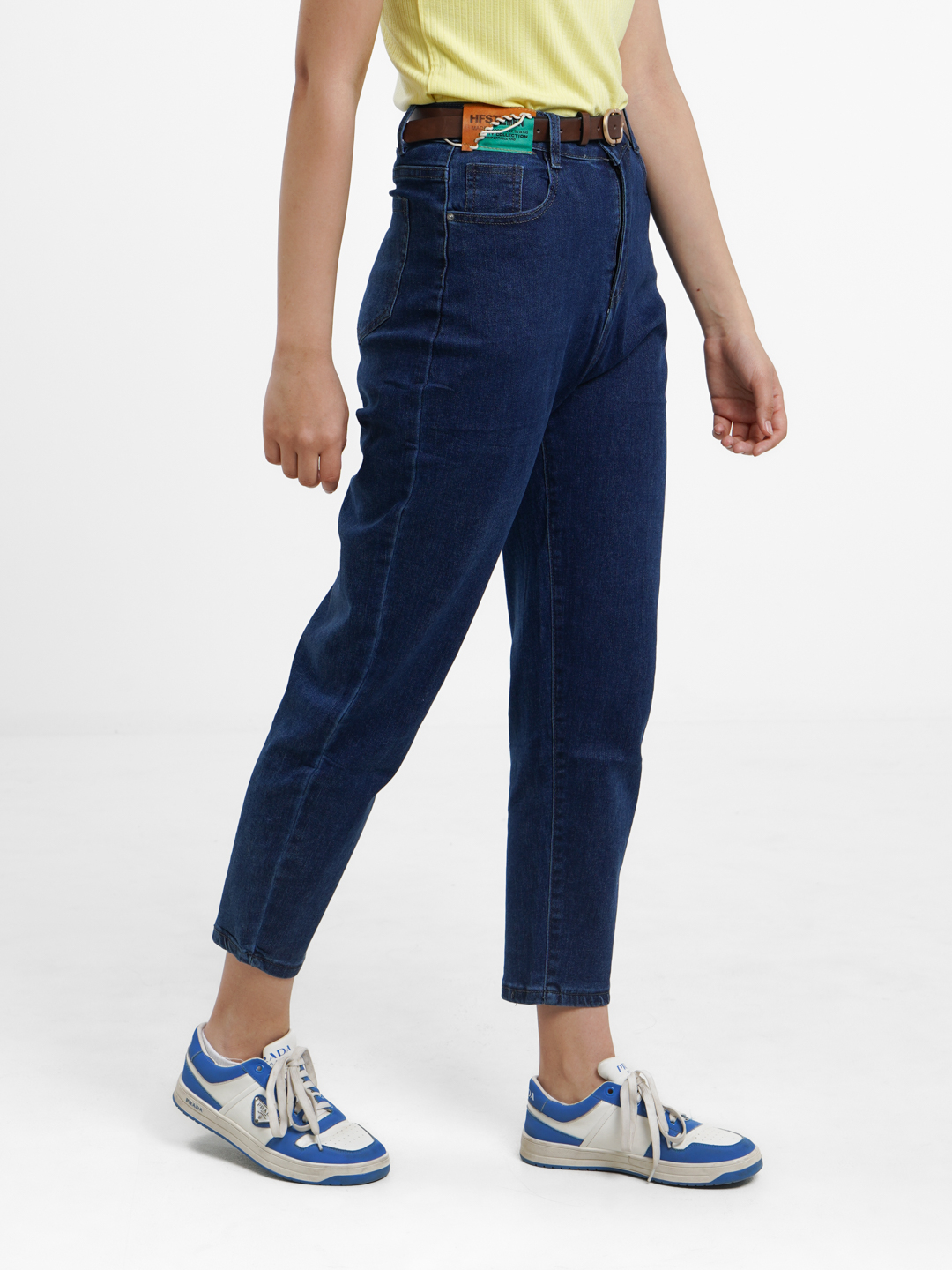 Nastya Bakeevaning Askarlar kompaniyasi pornosini onlayn tomosha qiling