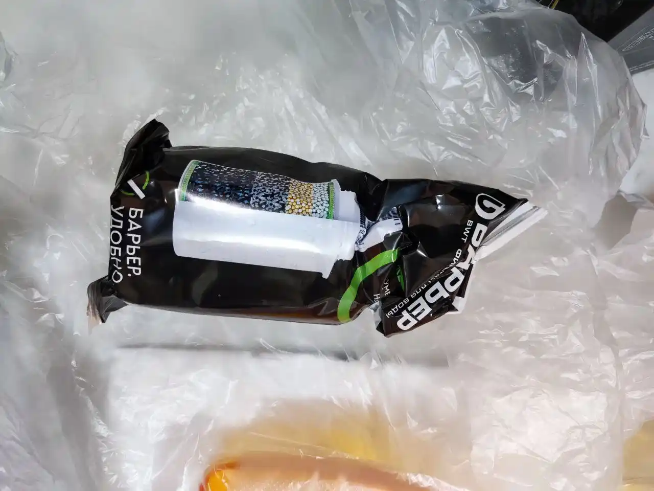 Filtrli ko'za suv uchun kartrij va resurs ko'rsatkichi bilan Baryer Grand Neo amber, 4,2 l