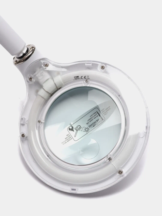 Лупа с подсветкой LED, на подставке PRYM