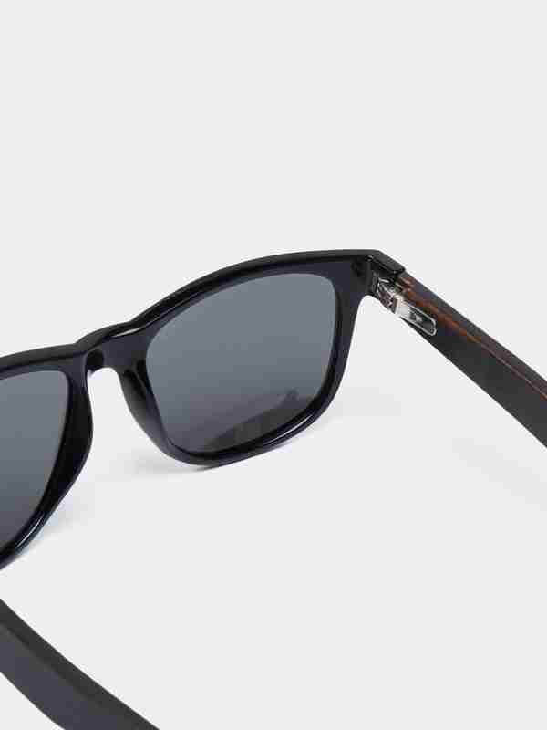 Kozoynak bilan yogochdan yasalgan toqimalar