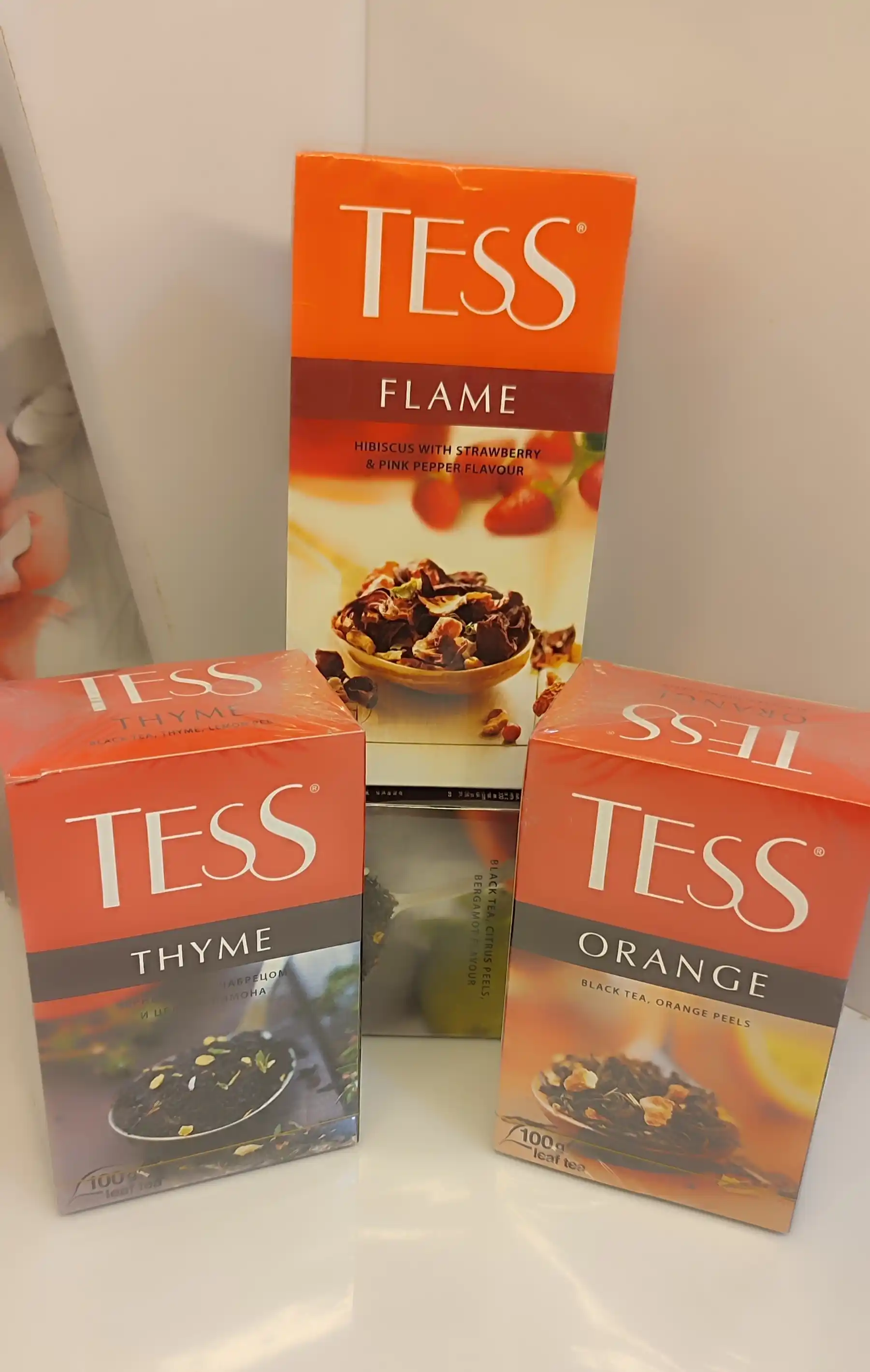 Qora choy Tess Orange, bargli, 100 gr