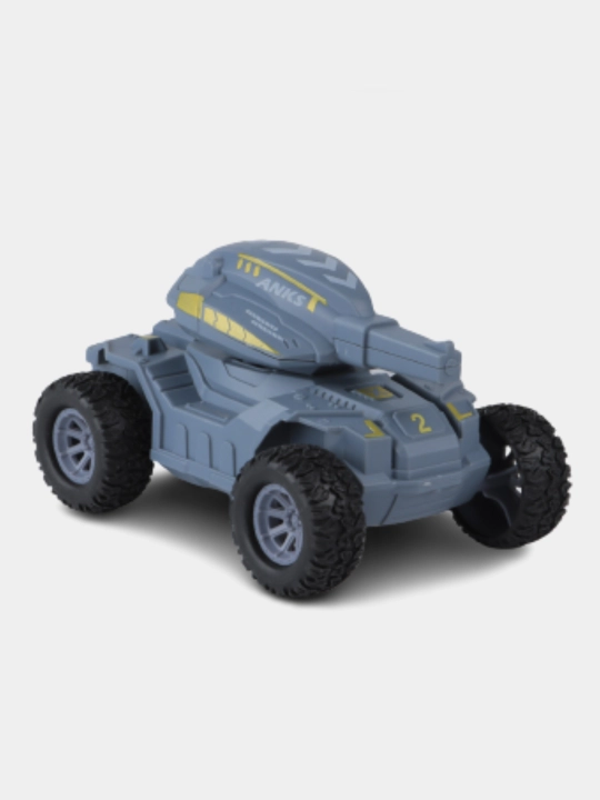 Игрушечный четырехколесный танк