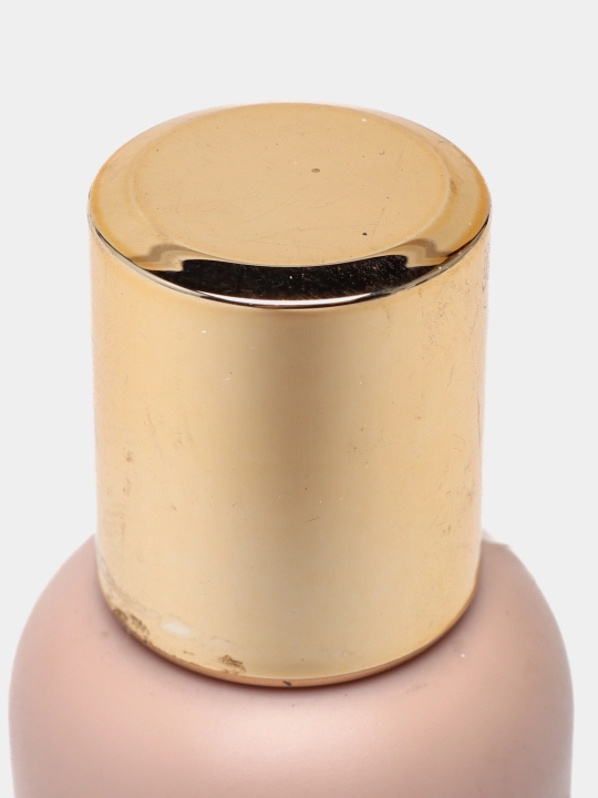 Tonal krem Stellary, mukammal teri effekti bilan, ton 03, 35 g