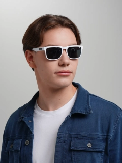 Белый