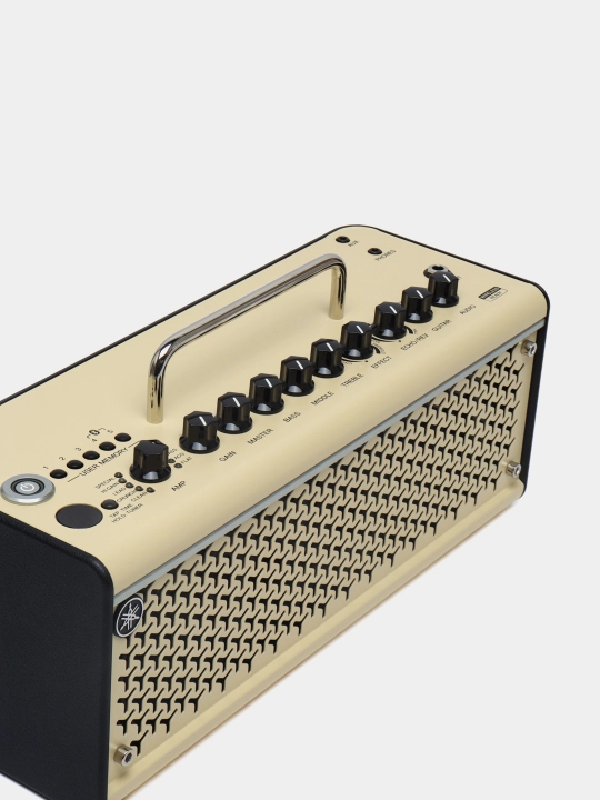 Гитарный комбоусилитель YAMAHA THR 10ll беспроводной USB с набором эффектов
