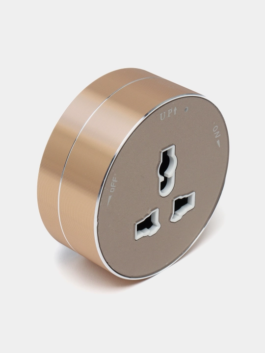 Olinadigan rozetka "TRACK gold"