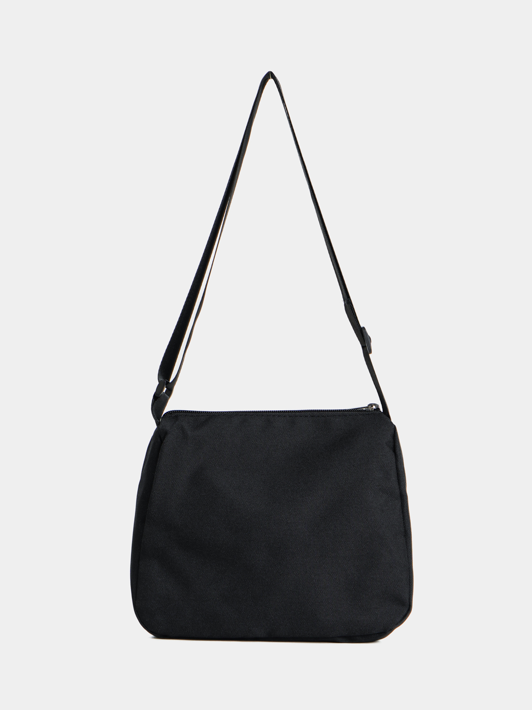 Taqlid qiluvchi ayollar va boshqalar