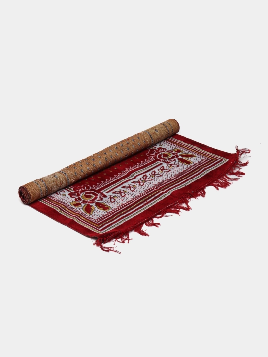 Ikki qavatli diniy to'plam, kitob, joynamoz, tasbeh, sovg'a qutisida