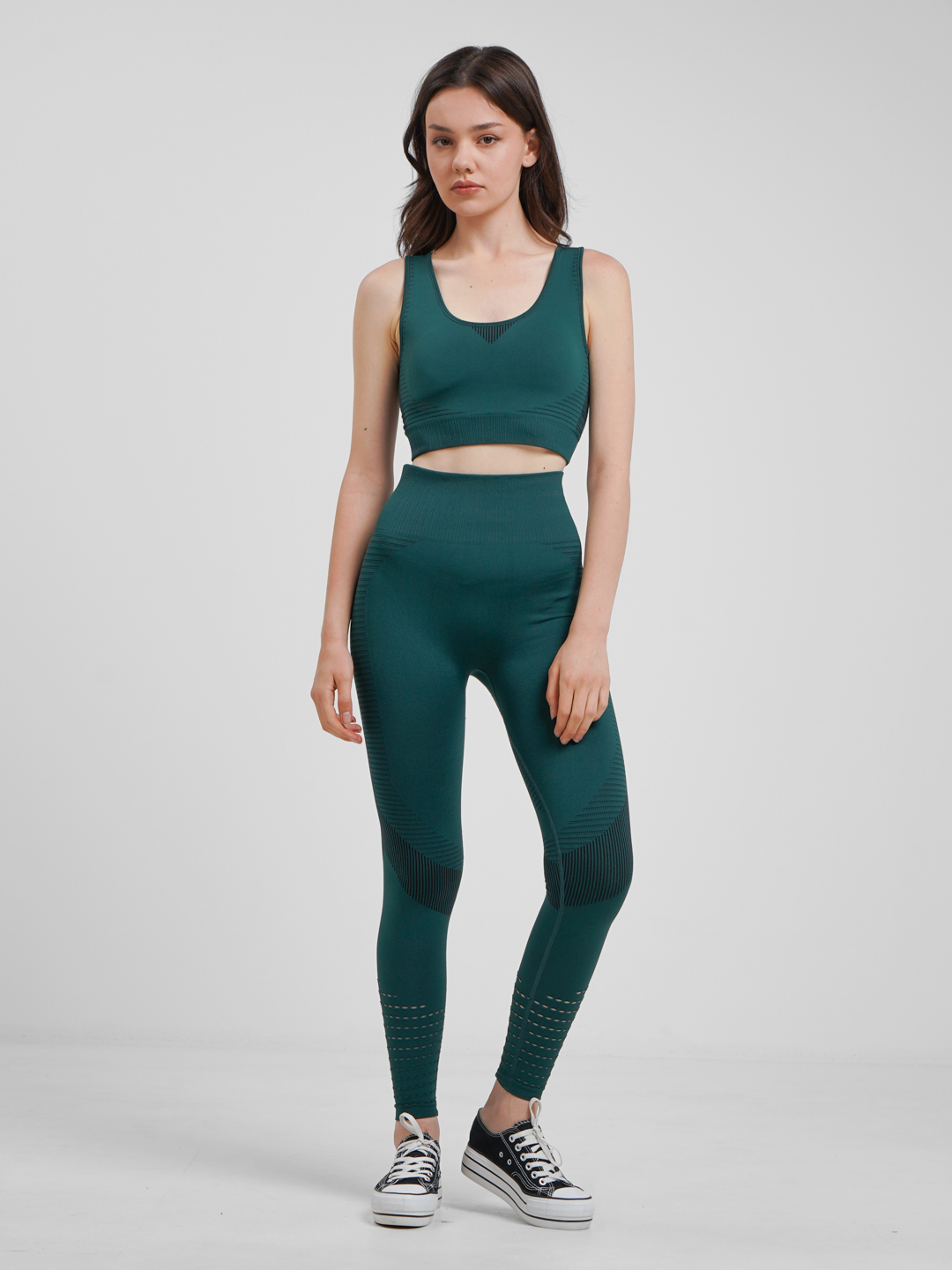 Yuqori poshnali qizlar porno video