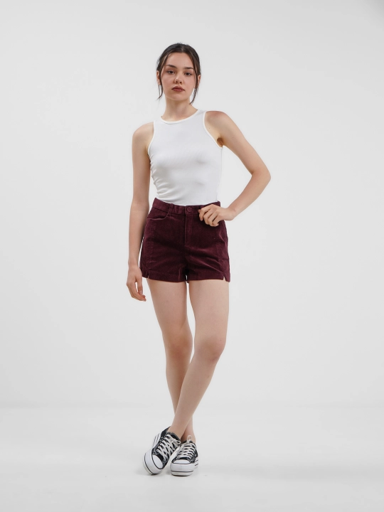 Velvet ayollar uchun shortilar