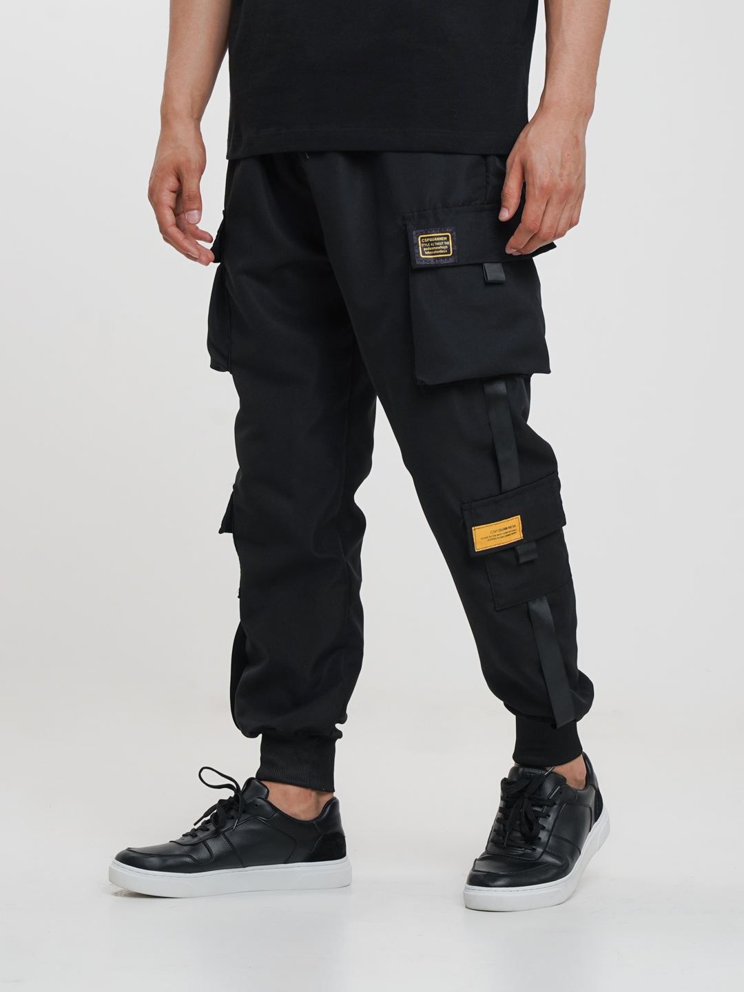 Mushuk pornosidagi katta sikni onlayn tomosha qiling