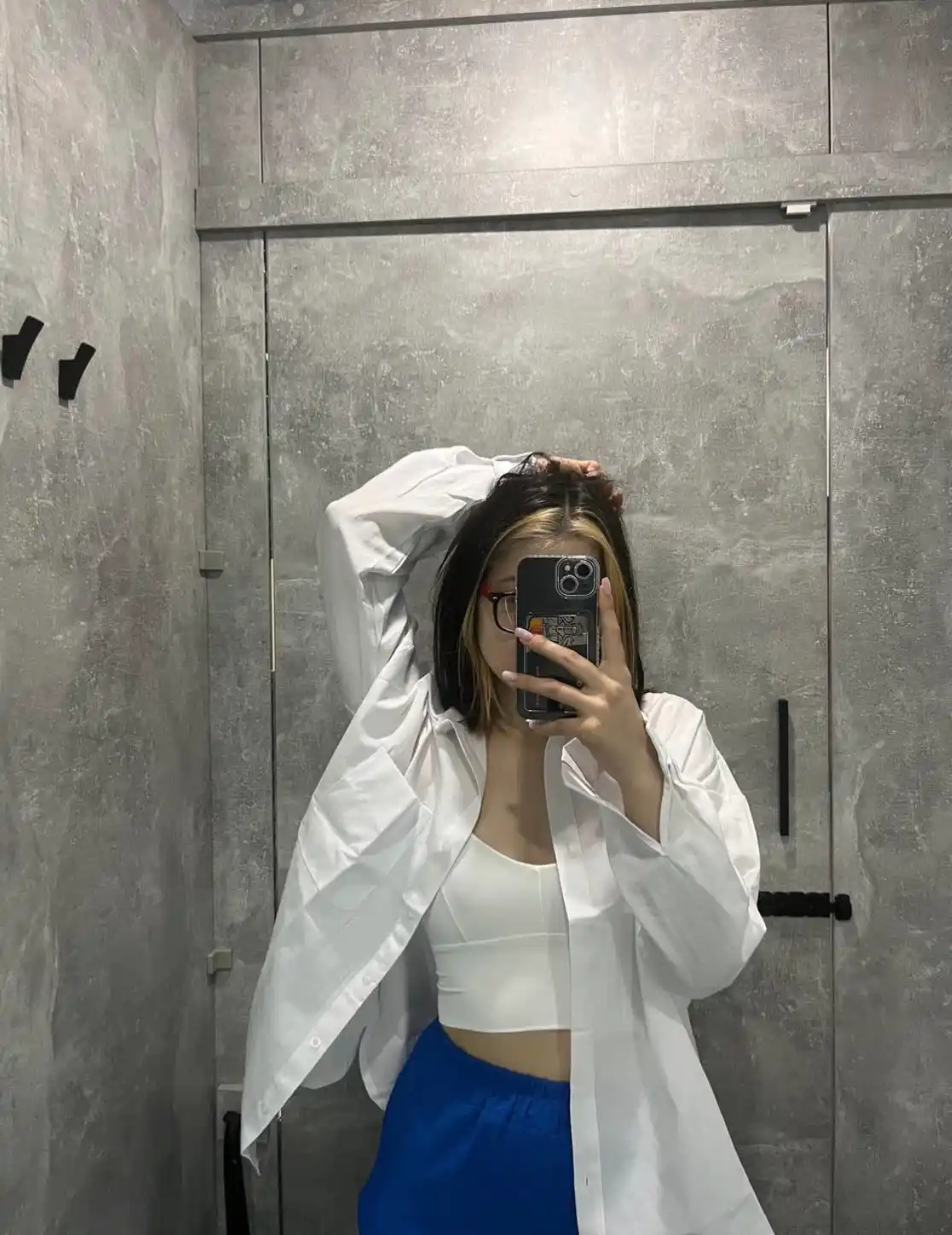 Ayollar uchun oddiy top, qisqa top, qizlar uchun top, krujkali top, mayka