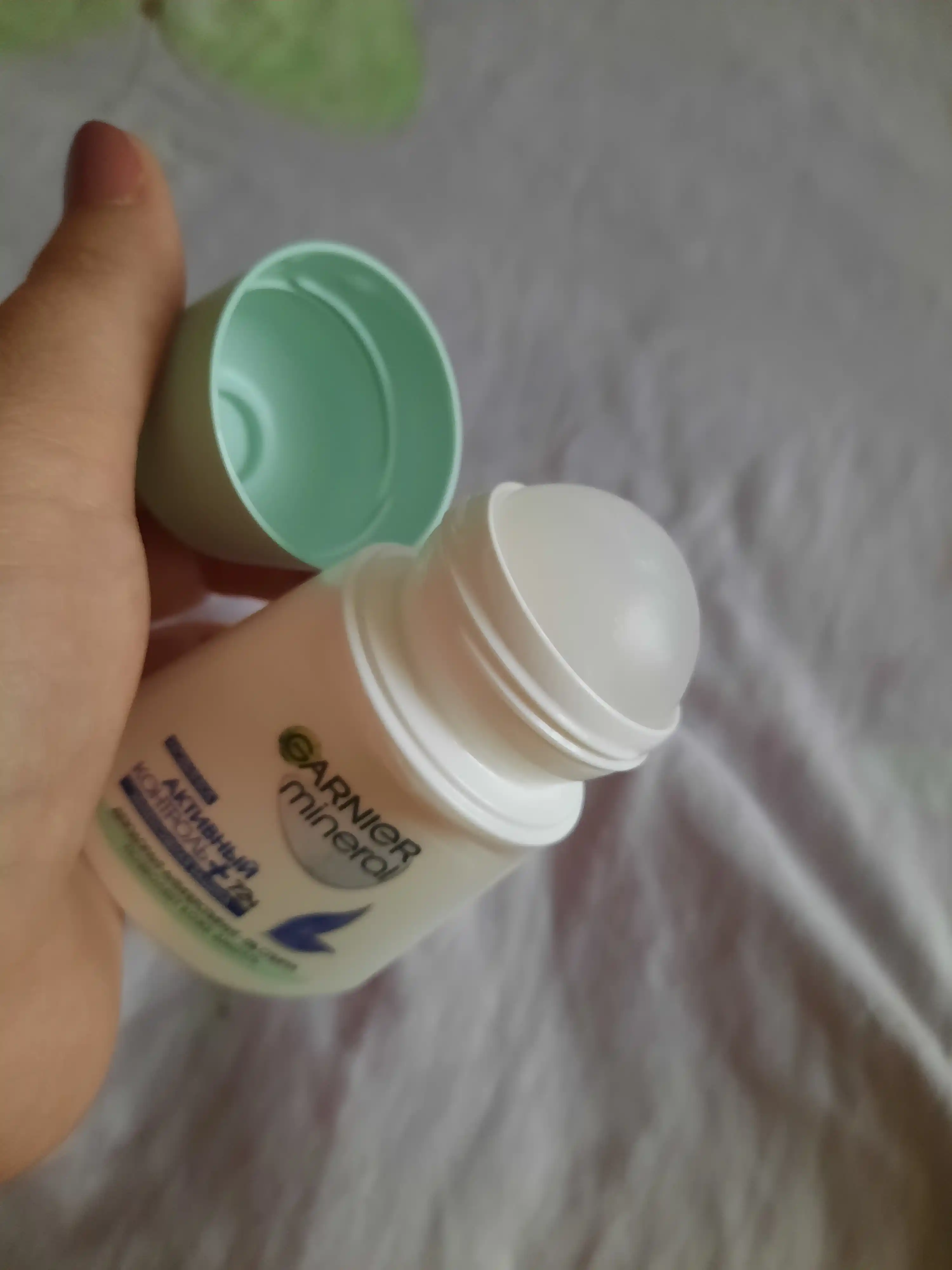 Rolikli dezodorant Garnier Mineral, 50 ml