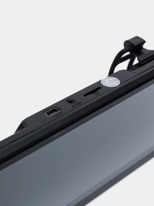 Видеорегистратор Lenovo V7 Full HD