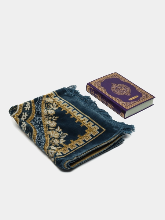 Набор для намаза, книга, коврик, четки, зам зам и мушкамбар, в подарочной упаковке