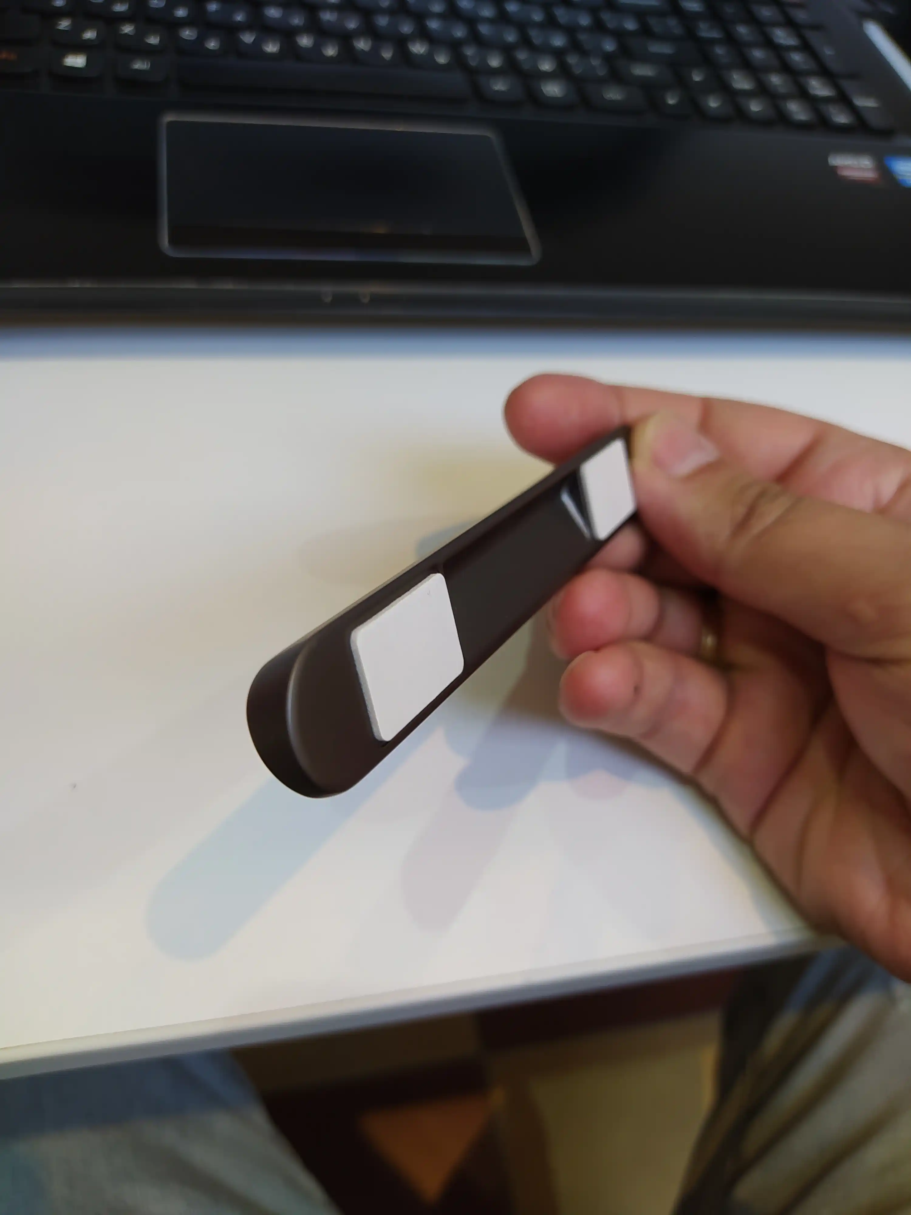 Avtovizitka Slim Grey, avtomobilda telefon raqam qoldirish uchun moslama metalldan