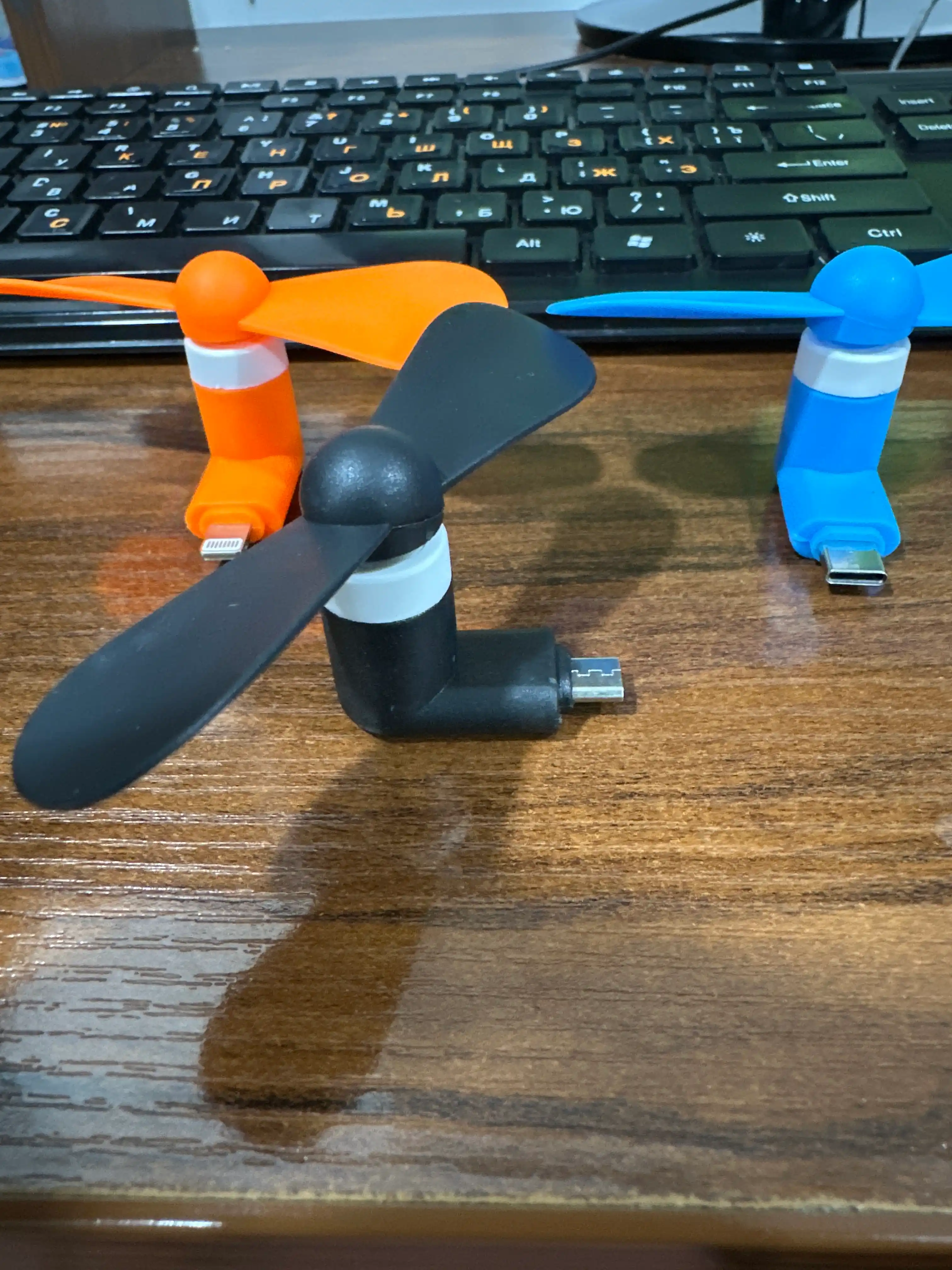 Портативный мини-вентилятор, с USB подключением к телефону
