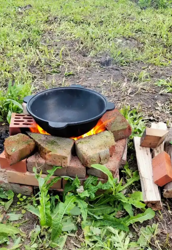 Казан чугунный для плова с крышкой, плоское дно