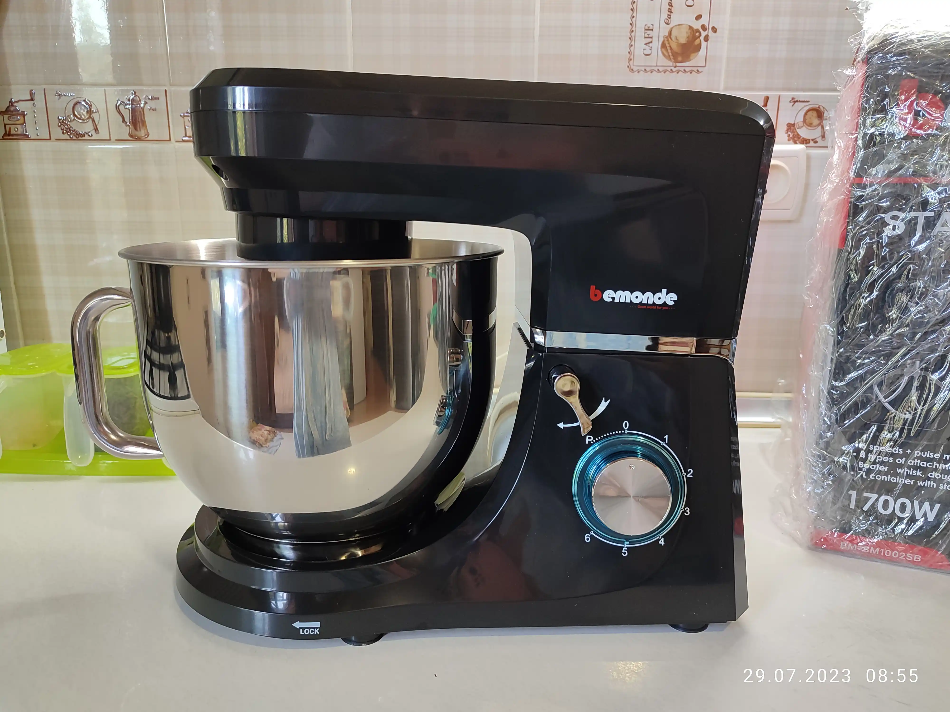 Mikser 7Litr Bemonde BM-SM1002SB, 2000Vt, 6 tezlik, temirli nasadkalar