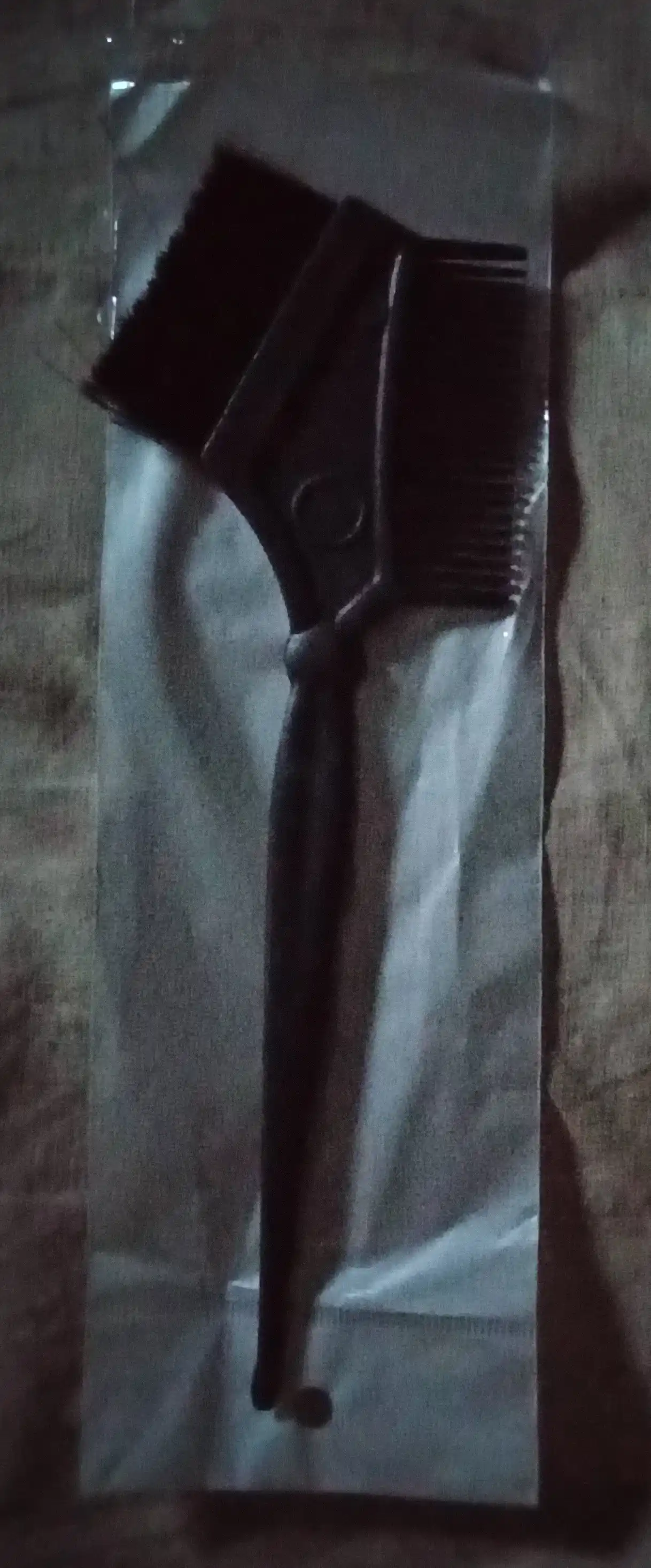 Sochni bo'yash uchun professional cho'tka