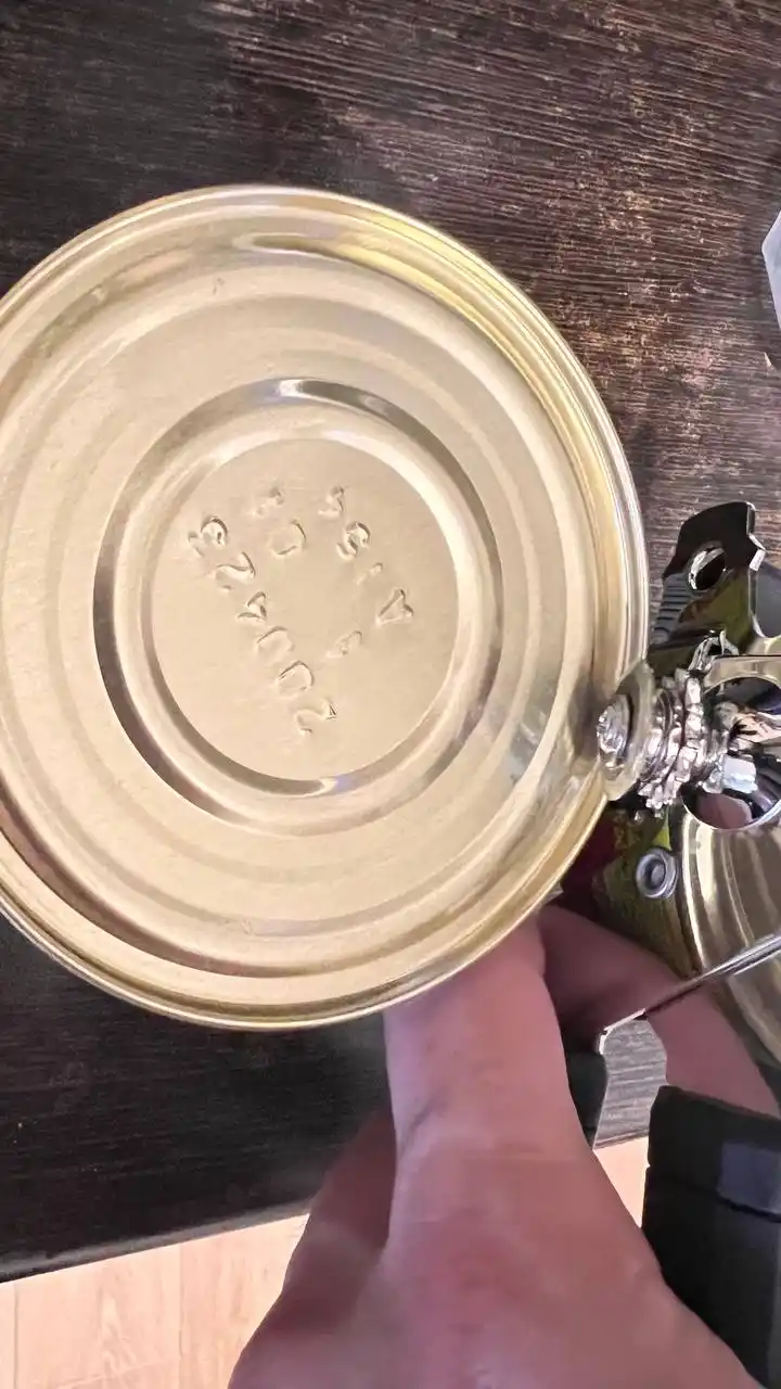 Консервный нож, для открывания консервных банок
