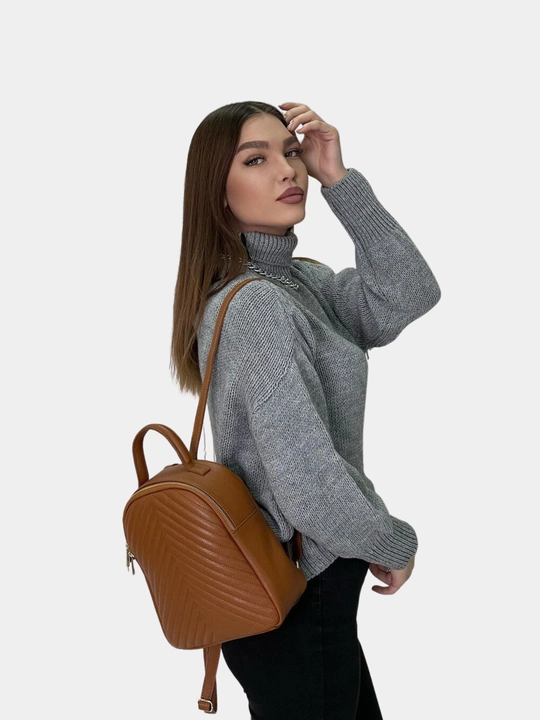 Ayollar shahar ryukzagi